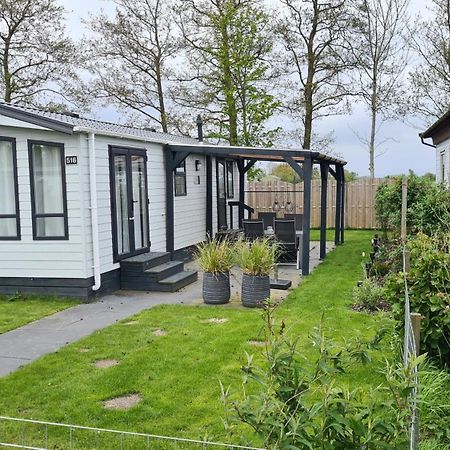 Chalet 516 Op Recreatiepark De Wielen 신트 마르턴 외부 사진